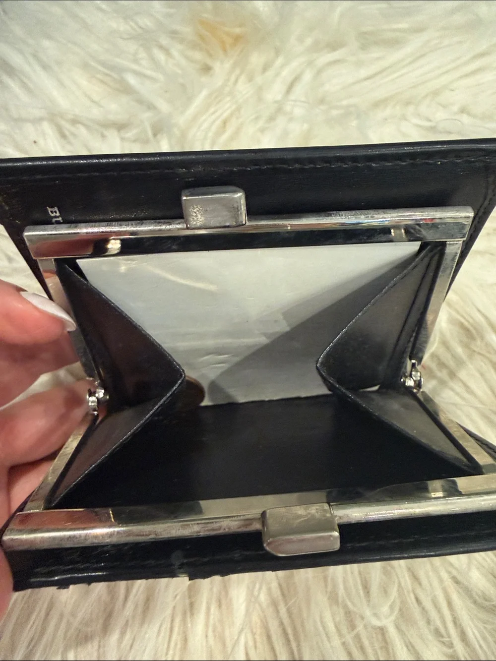 Burberry House Check Kiss-Lock Wallet